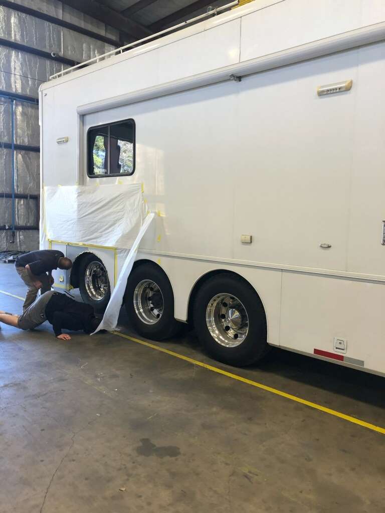 toter home 3rd axle